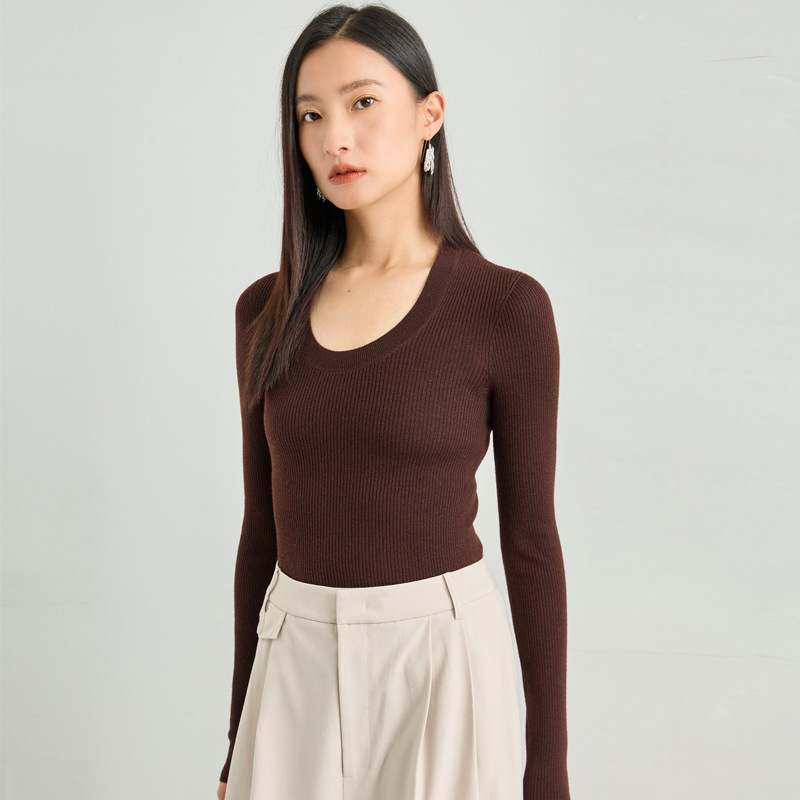 Korean-style autumn slim-fit U-neck seamless 18-needle full wool base knitted sweater, versatile slim-fit sweater top for women