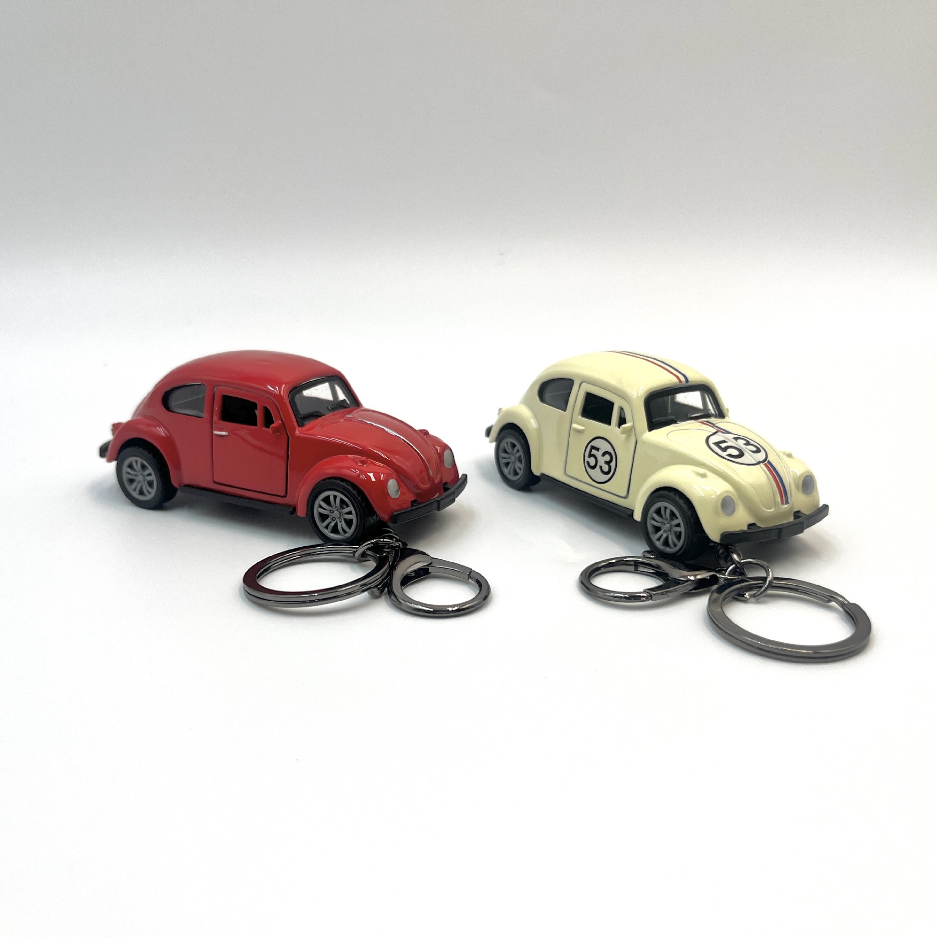 Cross-border creative simulation beetle alloy model ornaments, toys, metal rebound car bags, keychains, pendants details Picture