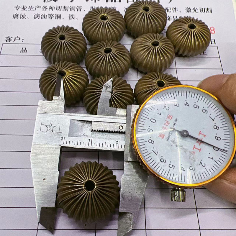 diy jewelry accessories: Copper bead blanks, gold-plated and color-preserving watermelon beads, decorated pumpkin beads, and hand-strung beads details Picture