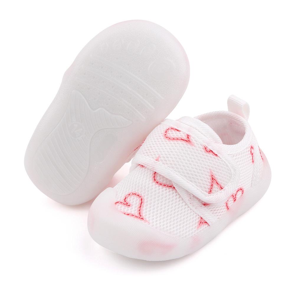 Spring and Autumn 1-2-3 years old baby walking shoes Breathable mesh shoes, anti-slip soft-soled boys' and girls' walking mesh shoes 2685 Application Scenario