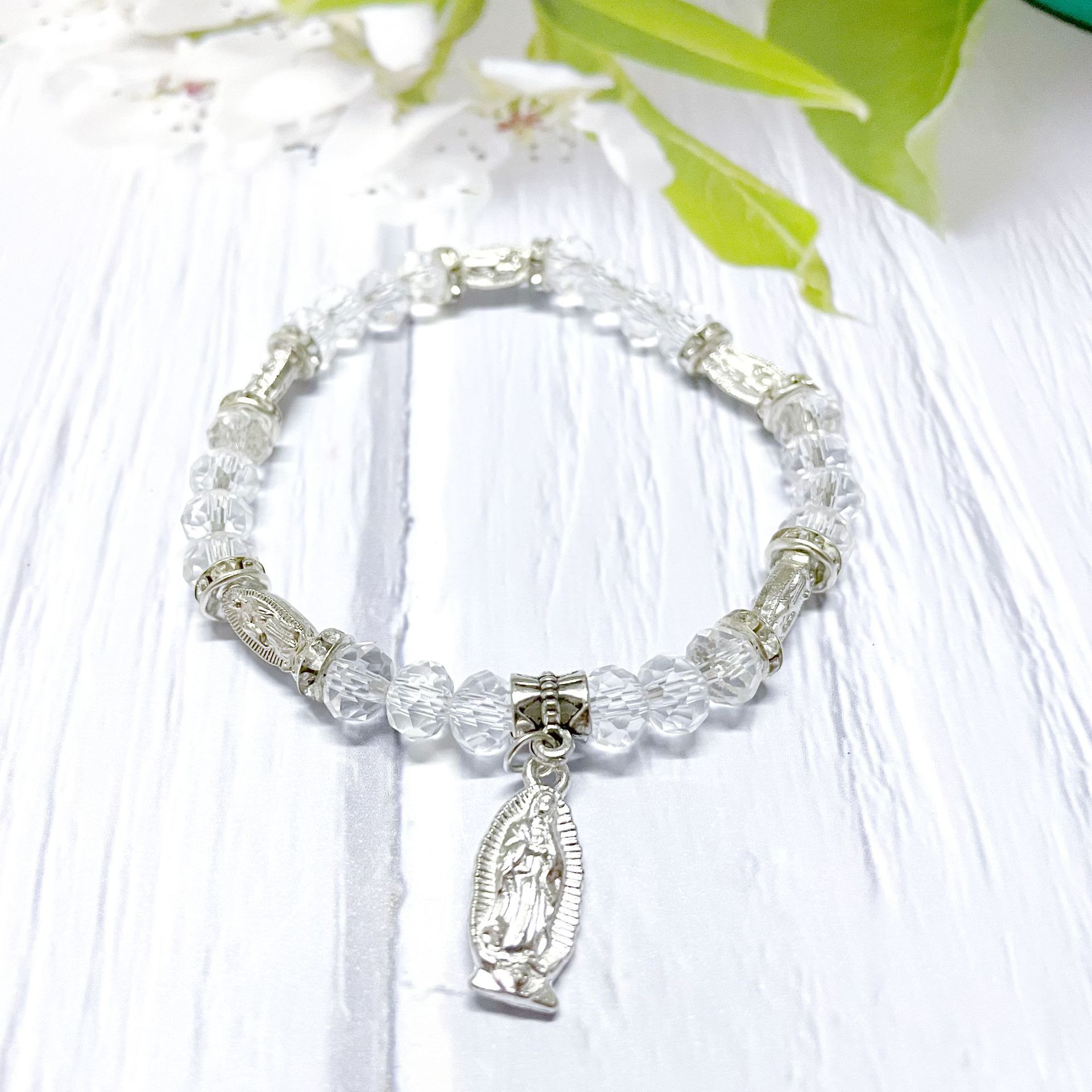 Europe And The United States Foreign Trade Cross-Border New Sales Of Alloy Mary Church Rosary Mary String Crystal Bracelet Cross Beaded Bracelet Manufacturers Wholesale Application Scenario
