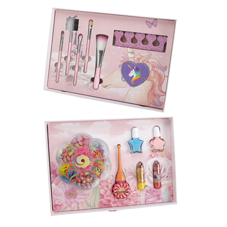 Children's makeup toys, Unicorn Makeup set, beaded eyeshadow and nail art three-in-one set gift box, play house Application Scenario