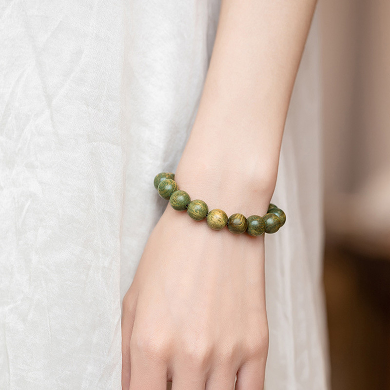 Fuxia Chamfered Square Grain Green Sandalwood Bracelet Wooden Buddha Beads Rosary Holy Sandalwood Short Hand Ground Fruit Geometric Bracelet details Picture