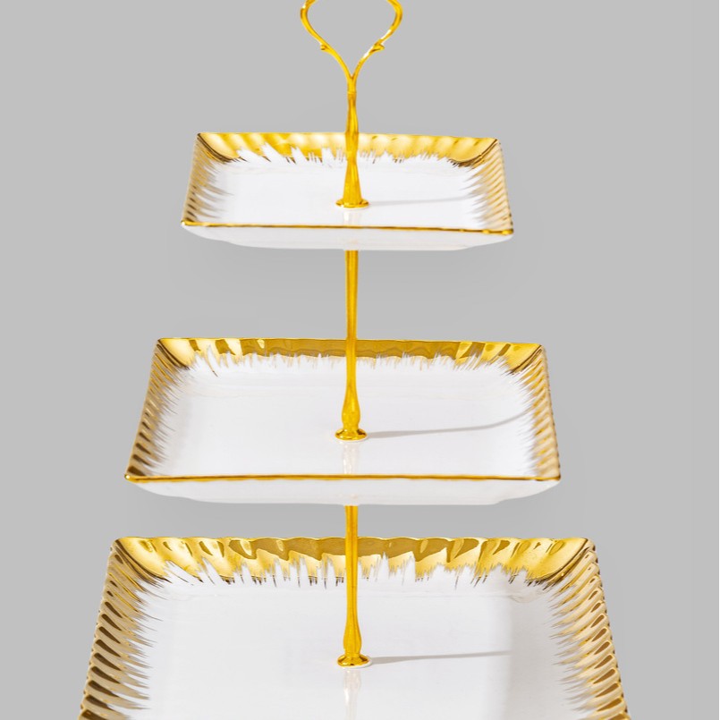 Wholesale of light luxury ceramic tableware sets, high-end gold-plated plates with gold edges