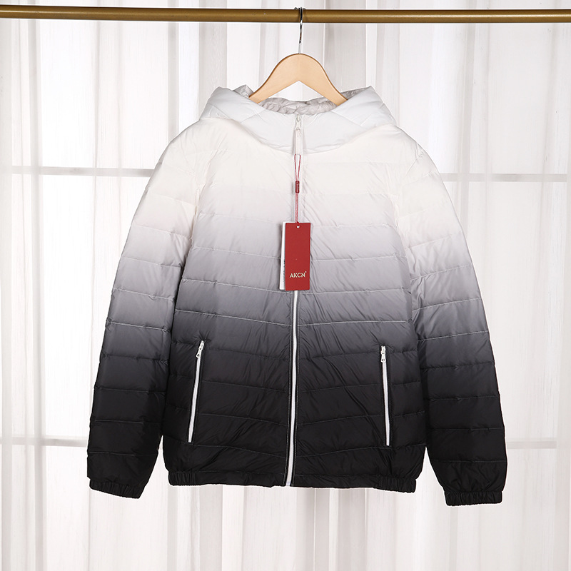 冬季渐变色羽绒服韩版时尚连帽白鸭绒保暖时尚羽绒服