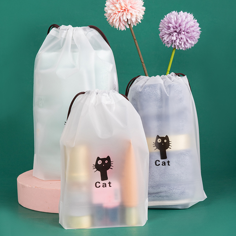 Kitten Drawstring Pocket Holiday Gift Bag Cute Cartoon Printed Travel Bag Translucent Frosted Bag Application Scenario