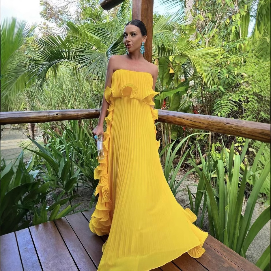 Cross-border European and American women's 2025 summer new ins wind pressure pleated wraparound large hem dress details Picture