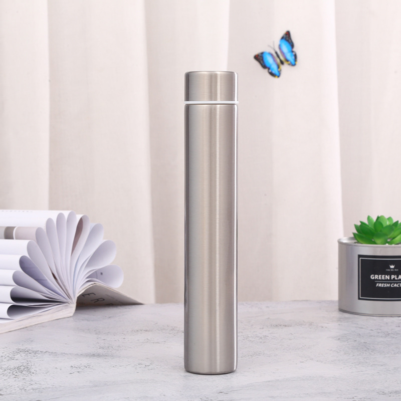 Amazon's best-selling solid-color fashionable car cups, customizable stainless steel insulated cups, outdoor portable and simple coffee cups Application Scenario