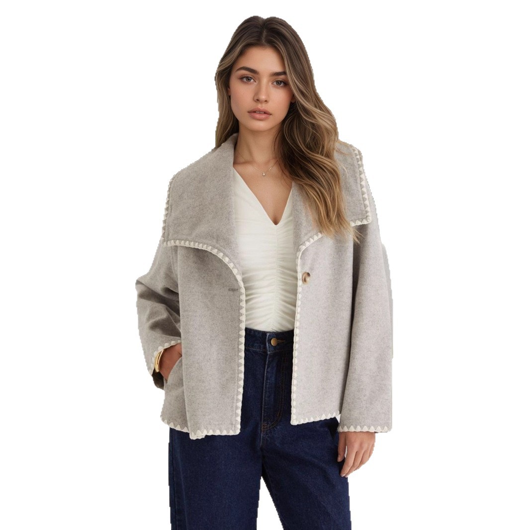 The new women's collection for the autumn and winter of 2025 features a stylish and warm large-collar long-sleeved short-sleeved cardigan with a contrasting color and loose fit Item Picture