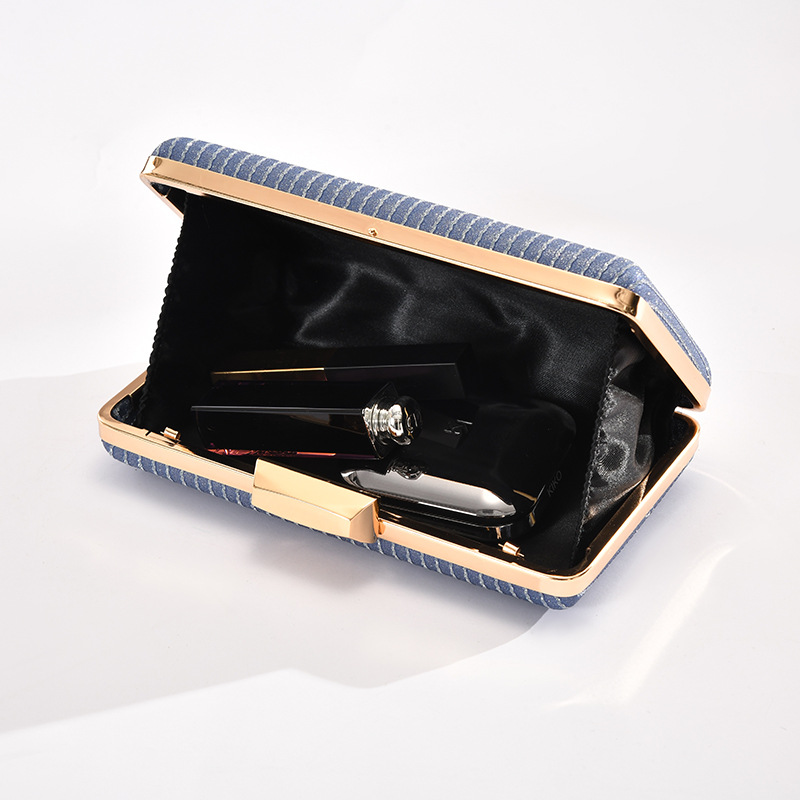 The New European And American Dinner Bag High Shiny Pair Of Open Simple Hand Wrap Party Bag Light Grain Noble Evening Gift Bag Cross-Border Item Picture