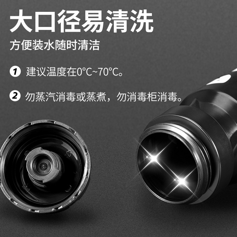 Acrunu Bike Riding Squeeze Water Bottle Outdoor Mountain Road Bike Large Capacity Portable Sports Water Cup Application Scenario