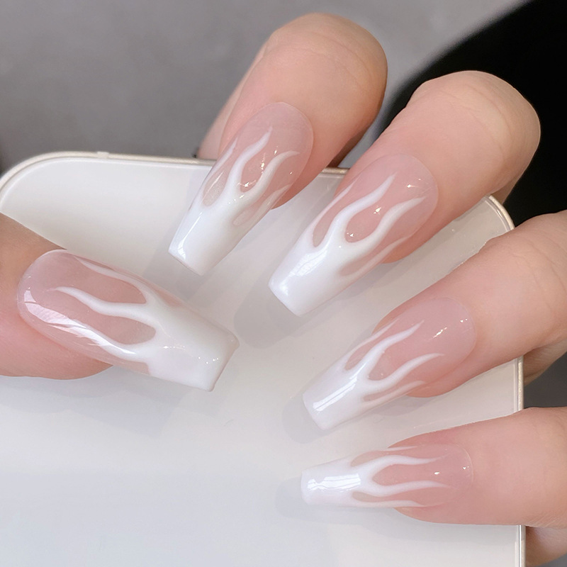 Canglan Jijin Industry Fire With Pure Hand-Worn Nail Hand Painted Luminous Flame Long Ballet Nail Nail Piece Finished Application Scenario
