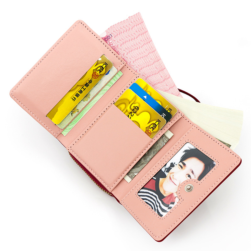 New Women's Short Purse Simple Embroidered Love Pu Three Fold Bag Card Bag Multi-Card Wallet Wallet Wholesale Application Scenario