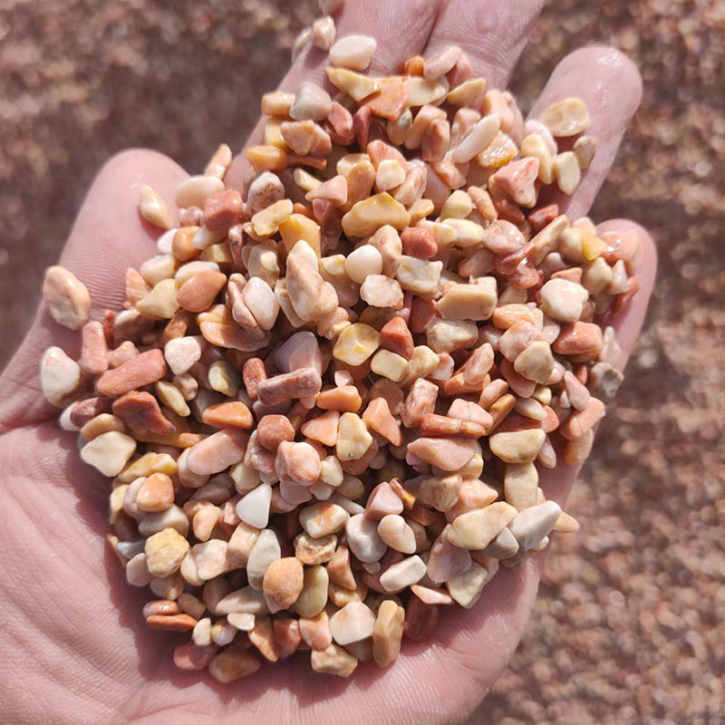 The manufacturer supplies yellow stone, yellow rice-washing stone permeable pavement, yellow gravel and golden gravel for garden paving details Picture