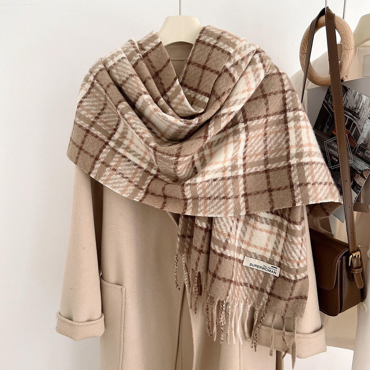 2024 korea nuevo estilo tartan bufanda imitación cachemira flecos capa otoño invierno pareja ambiente sensación caliente cuello engrosado Specification image