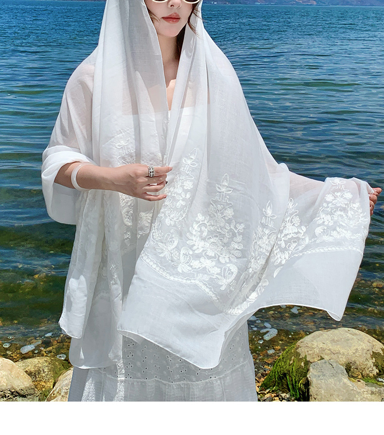 披肩女外搭2025新款白色碎花流苏丝巾搭配吊带旅游拍照必备围巾薄详情8