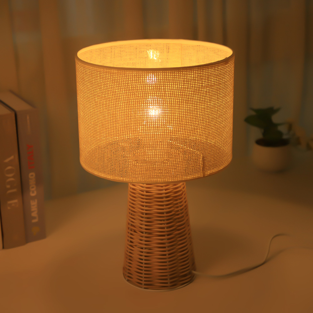 Cross-border simple Ins-style table lamp, creative retro hemp rope home decoration lamp, bedside lamp for homestay and hotel bedroom Application Scenario