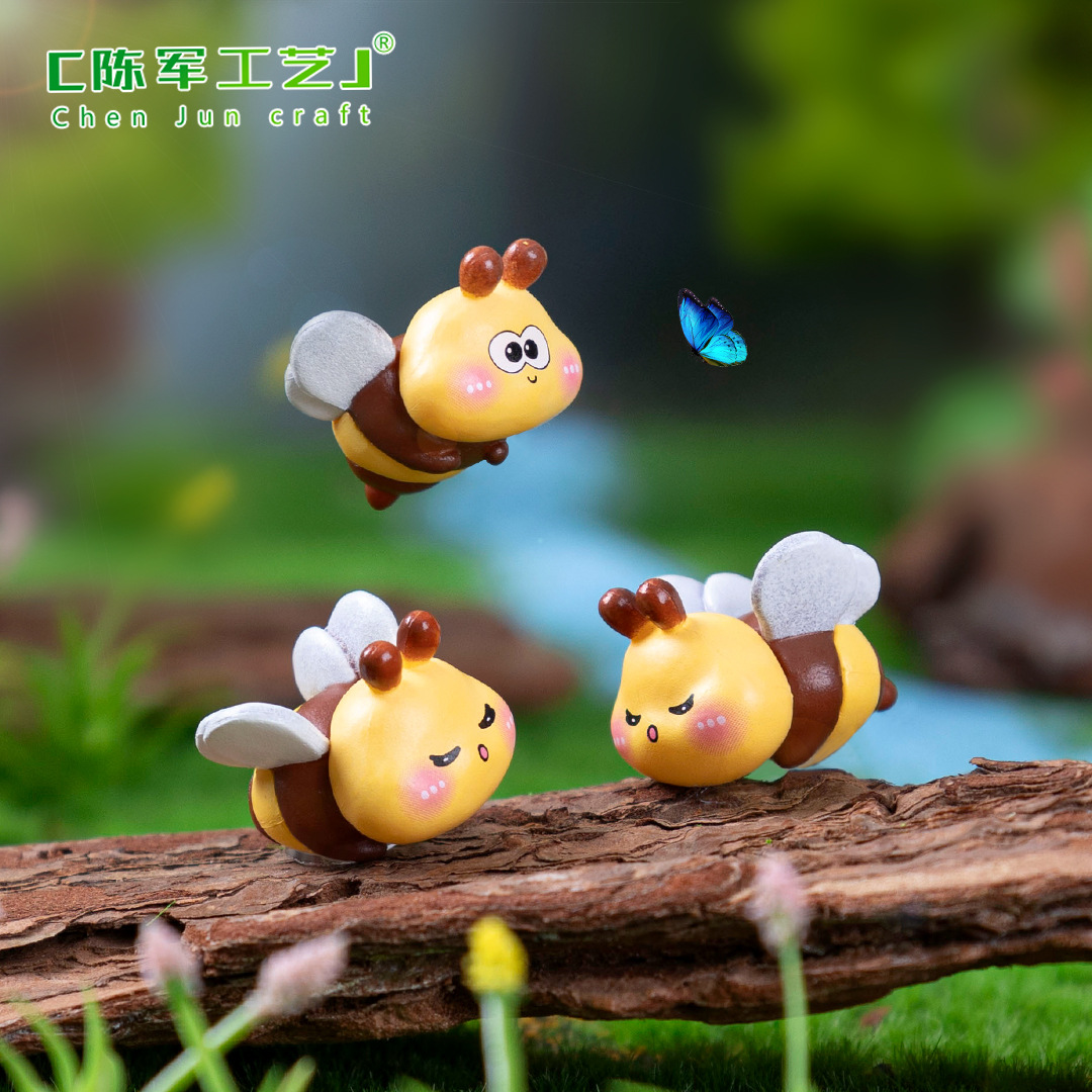 Cross-border new products: Creative and cute little bee figurines, diy garden landscaping, decorative hanging accessories, micro-landscape small ornaments