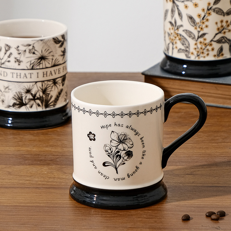 Retro ceramic mugs with a niche design feel, drinking cups, office coffee cups, high-end style, and classic gift cups details Picture