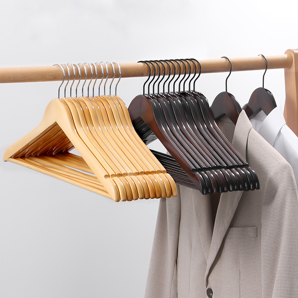 A Solid Wood Coat Hanger Manufacturers Wholesale Clothing Store Hotel Special Clothing Drying Non-Slip Home Wooden Coat Hanger Hanging