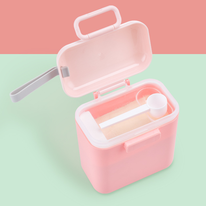 Portable milk powder box, large-capacity infant milk powder storage tank for portable outings