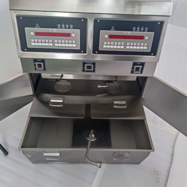 322 Electric/Gas Two-Cylinder Four-Basket Computer Suet Fryer With Filter Fryer French Fries Machine Commercial Large Capacity Fryer details Picture