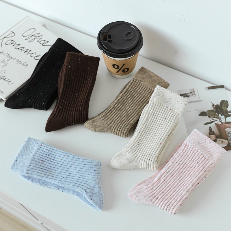 Sock stall, one-piece consignment for women's autumn and winter new polka dot yarn mid-calf socks, Japanese-style versatile solid color long calf socks, cotton sweat-absorbing white pile socks, one-piece consignment Specification image