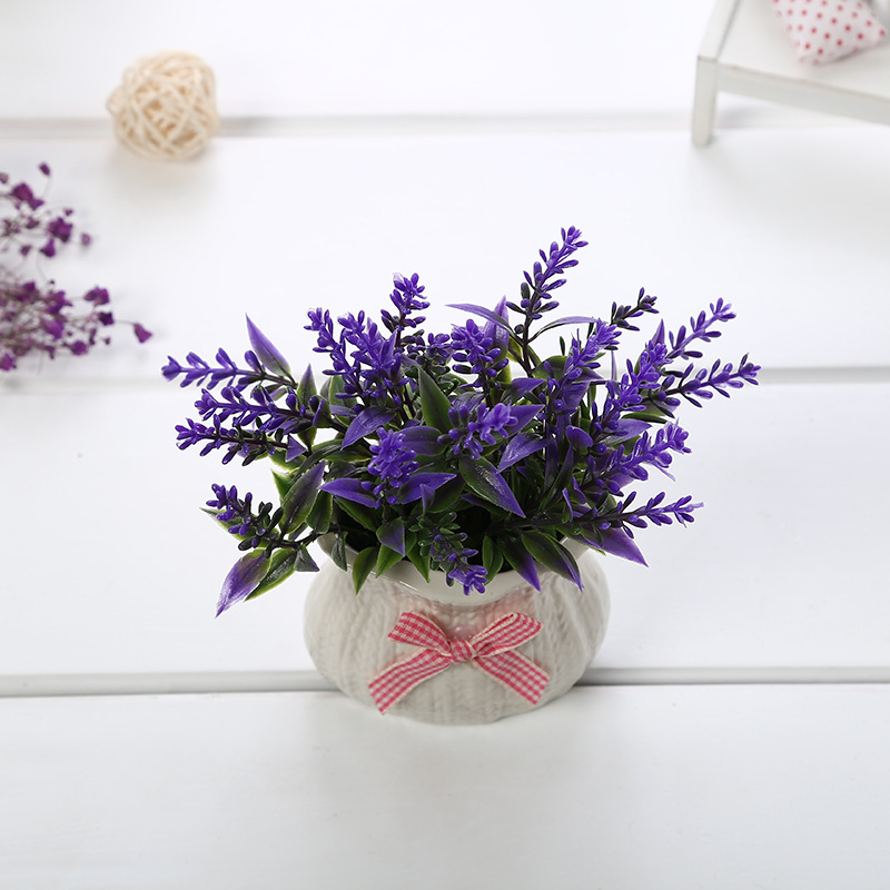 Wholesale of new multi-color lavender artificial flowers from the manufacturer, featuring a pastoral style artificial plant home desktop decoration Application Scenario