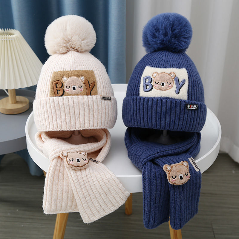 Source supply: Autumn and winter children's hats, boys' bear woolen hats, girls' knitted and cotton warm baby hats
