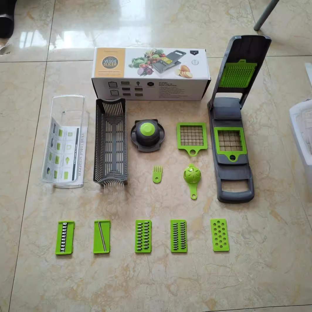 14-piece set: Blade vegetable cutter, shredded cutter, cut large cubes, cut small cubes