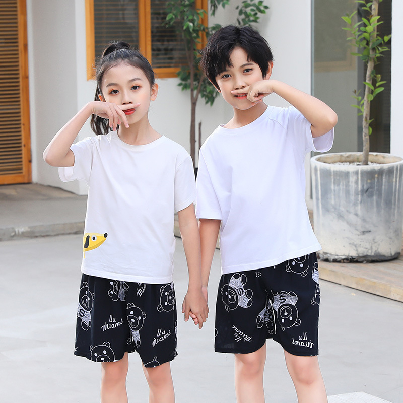 1T2022 Summer cotton and Silk for boys and girls, loose and breathable five-point cotton and silk shorts for beach, one piece for delivery Application Scenario