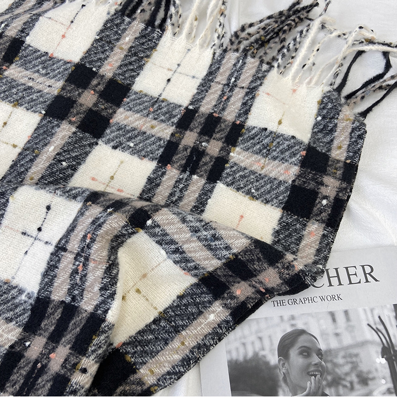 围巾女冬季新款韩系仿羊绒格子围脖学生甜美保暖加厚流苏披肩批发详情10