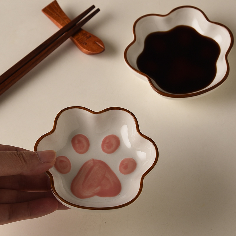 Cute Ins-style Japanese cat claw-flavored plate, super adorable cartoon creative plate, household condiment soy sauce ceramic small plate Specification image