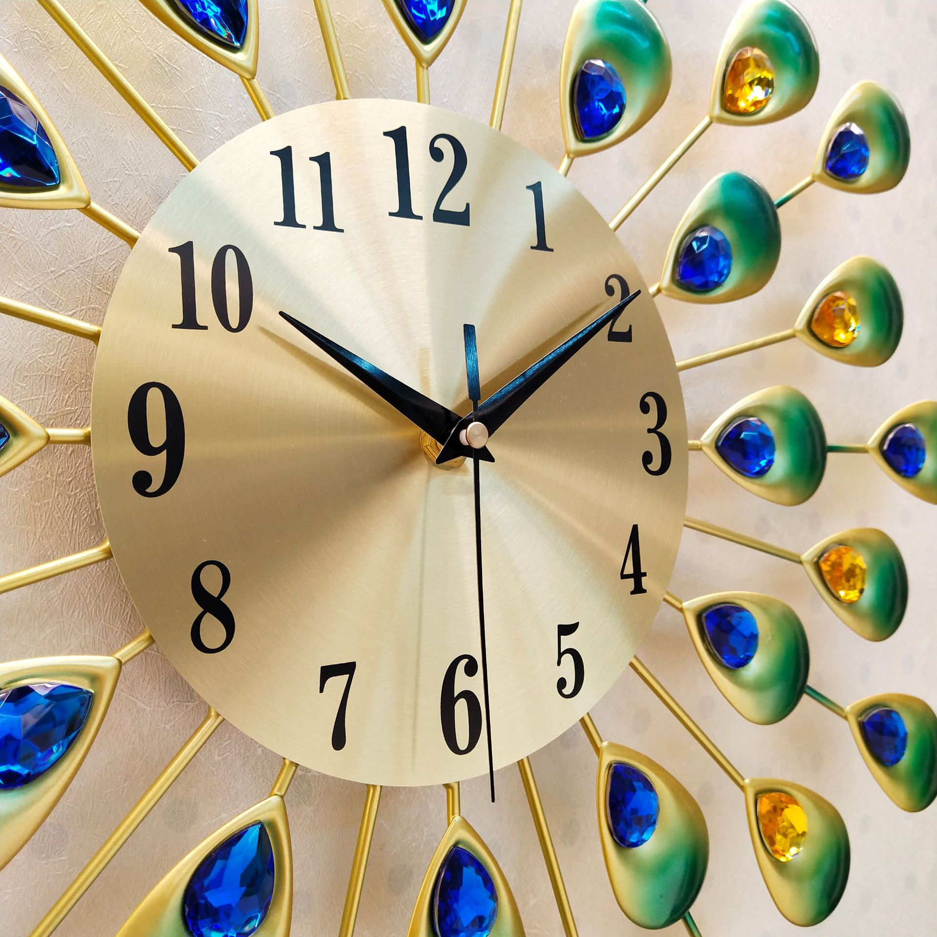 A Red Peacock Wall Clock Living Room Creative Clock Home Quiet Personality Wall Watch Quartz Clock Wholesale Foreign Trade 04 Specification drawing