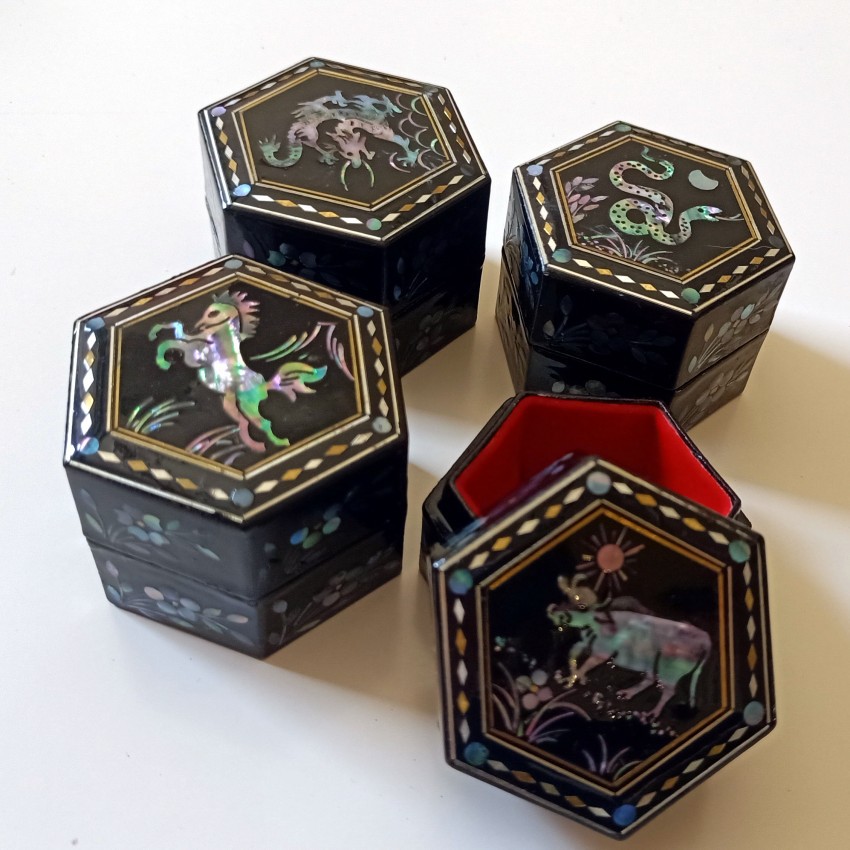 Intangible Cultural Heritage Lacquerware, 12 Zodiac Shell And Mother-Of-Pearl Inlaid Jewelry Box, Ring Lacquer Box, Retro Shell Inlaid Souvenir Storage Gift Box