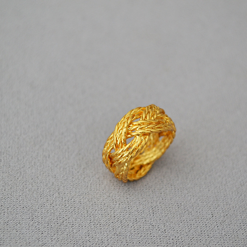 European and American niche fashion, individual and trendy retro brass gold-plated hollowed-out twist woven ring index finger ring, cool and trendy girls
