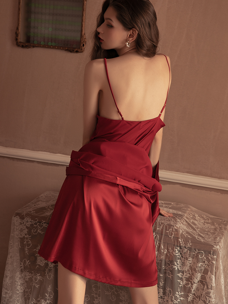 Tonight, what night? Sexy pajama women's two-piece set, Spring and autumn spaghetti-strap nightdress, 2022 new style silk set, pure desire Application Scenario