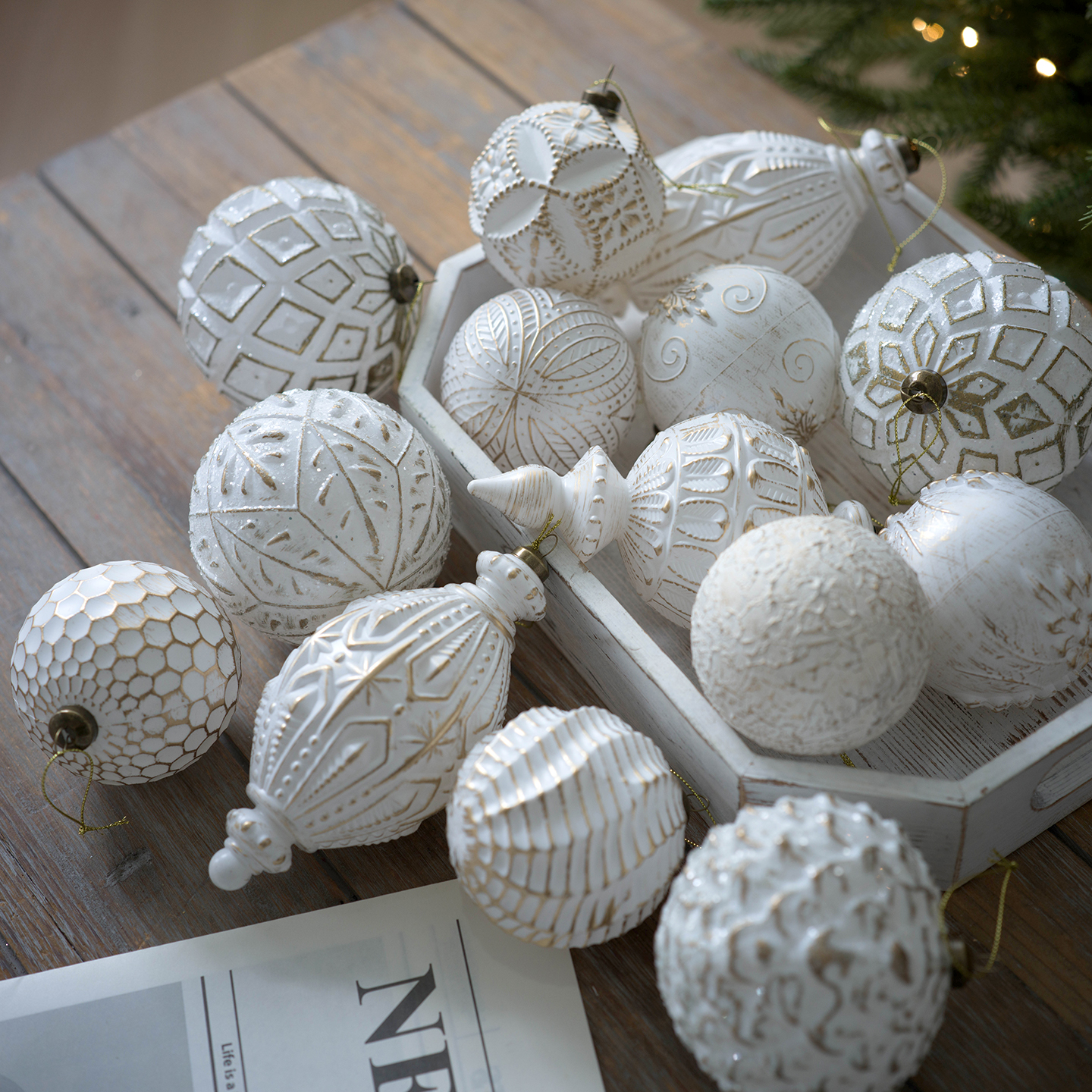 恒利圣诞塑料异形挂件哑光复古轻奢雪花圣诞树挂饰新款白金色圣诞球圣诞树挂件装饰详情12