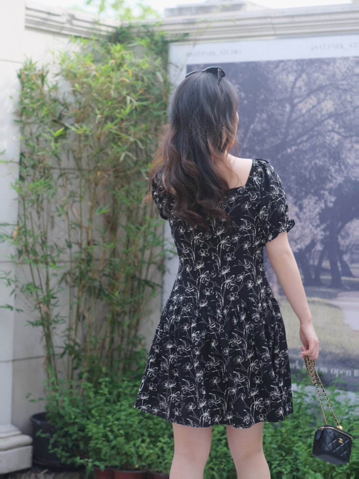 JML Ginger and wheat grain French black floral square neck A-line slightly plump and slimming, waist-cinching pleated short dress, tea break dress Application Scenario