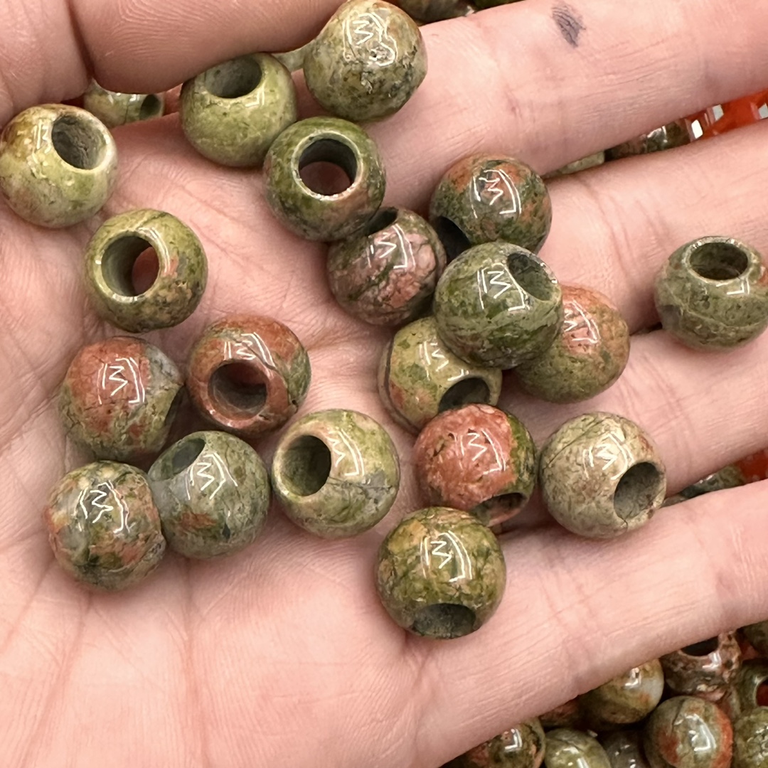 Factory direct sales and wholesale of 12mm natural stone large-hole round beads, European and American fashionable agate stone bracelets, earrings and pendants Item Picture