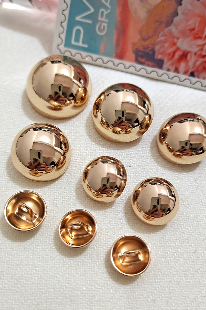 Golden shirt button metal fashionable woolen coat, suit jacket, mushroom button sweater, cardigan, decorated QQ Specification image