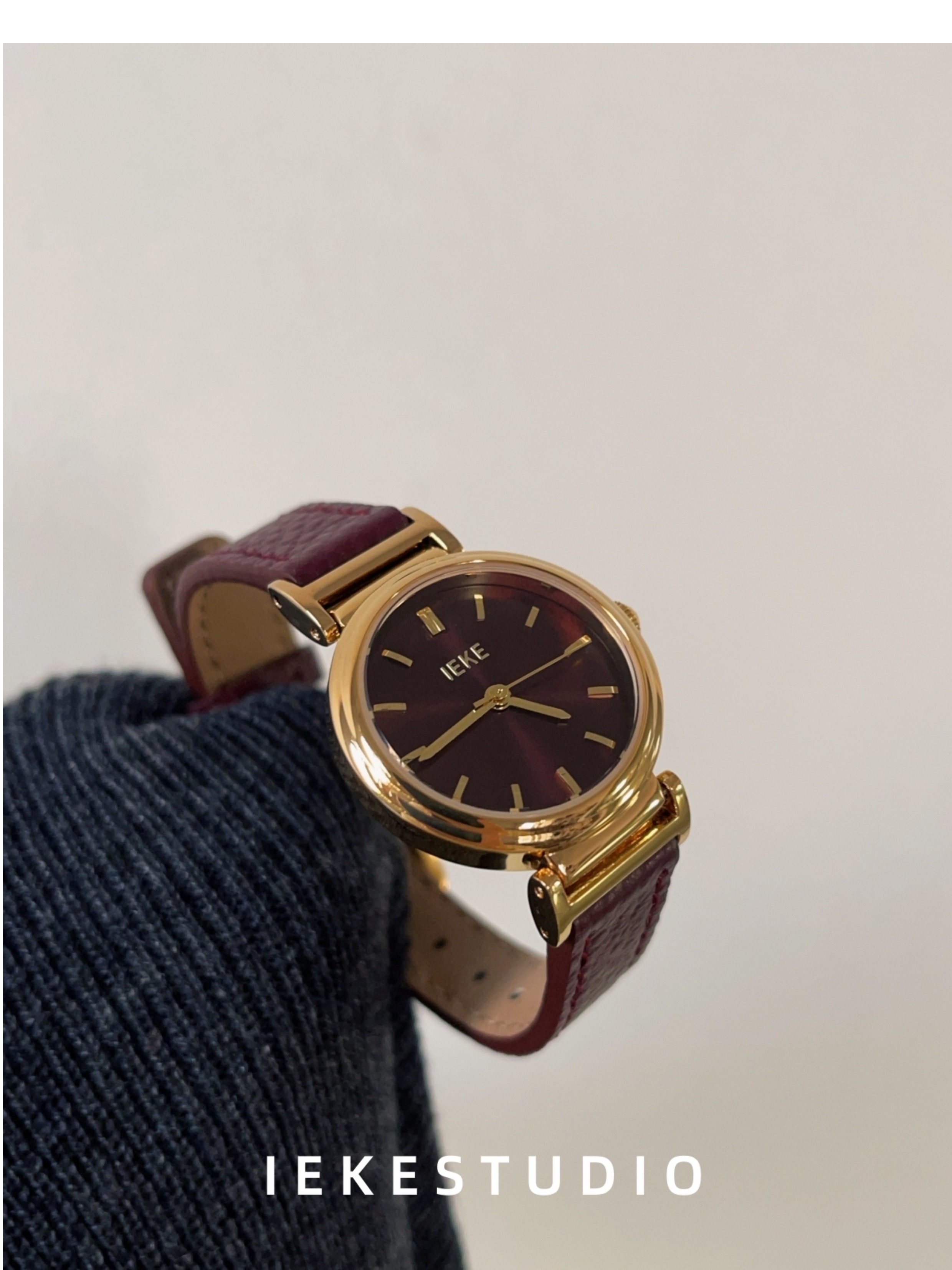 IEKE 中古风高级感时尚气质女士手表时髦复古vintage精致石英表详情18