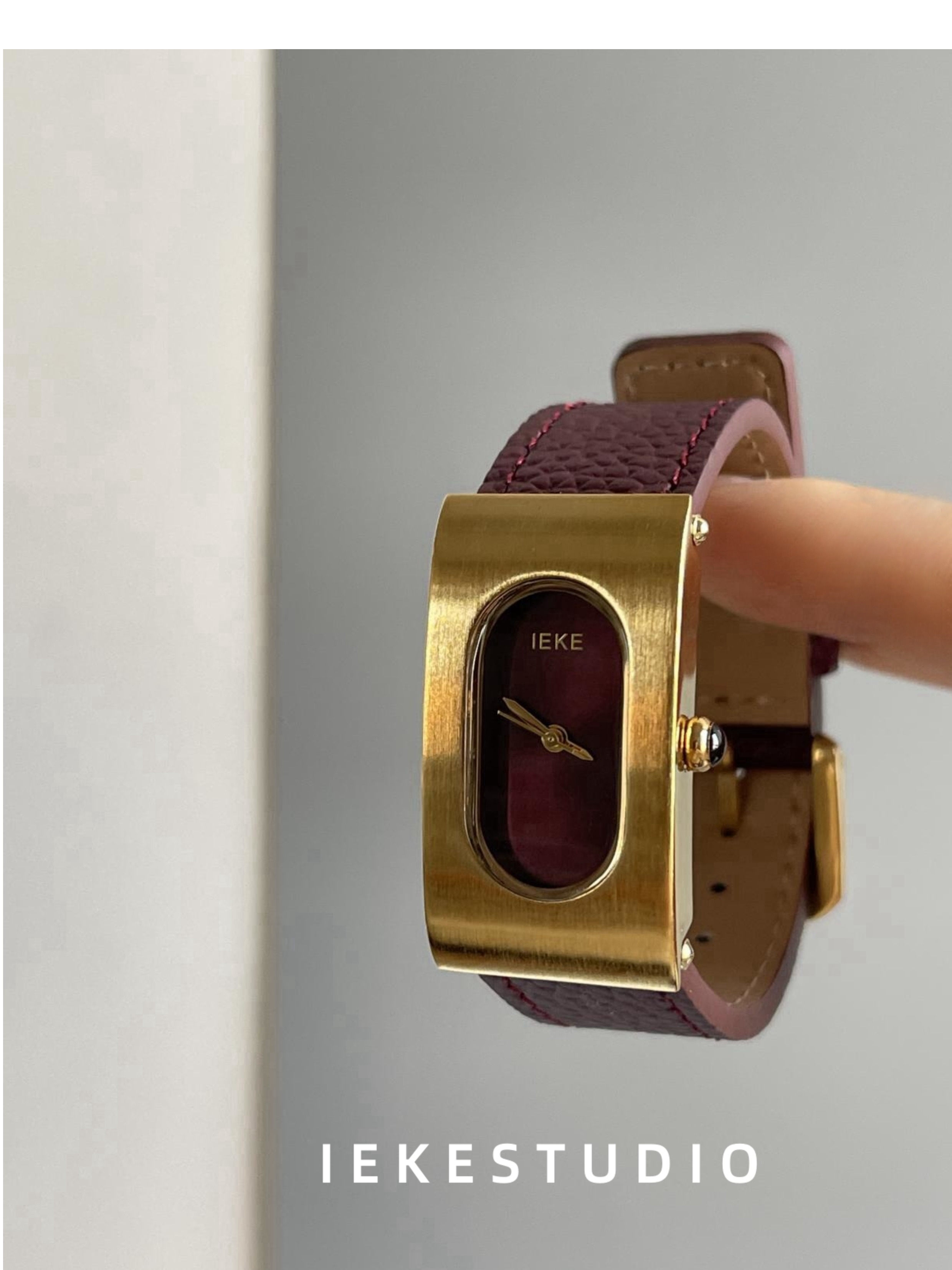 IEKE 中古风高级感时尚气质女士手表时髦复古vintage精致石英表详情26