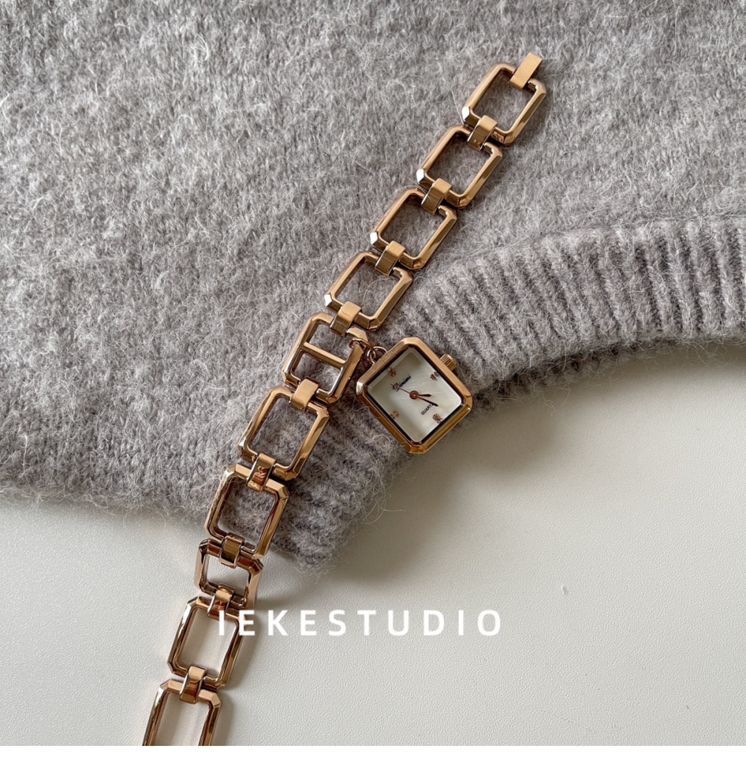 IEKE 中古风高级感时尚气质女士手表时髦复古vintage精致石英表详情4