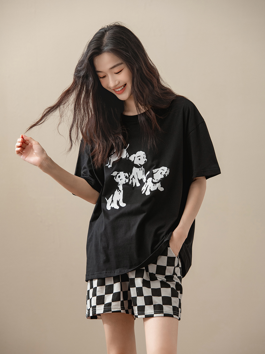 The new 2022 pajama women's summer collection features pure cotton cartoon short-sleeved, fashionable and casual checkered shorts that can be worn over home wear details Picture