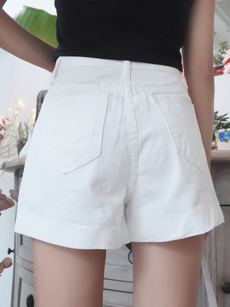 White ultra-short pants for women's summer 2022 new style, petite high-waisted slimming denim wide-leg pants, loose straight-leg hot pants Application Scenario