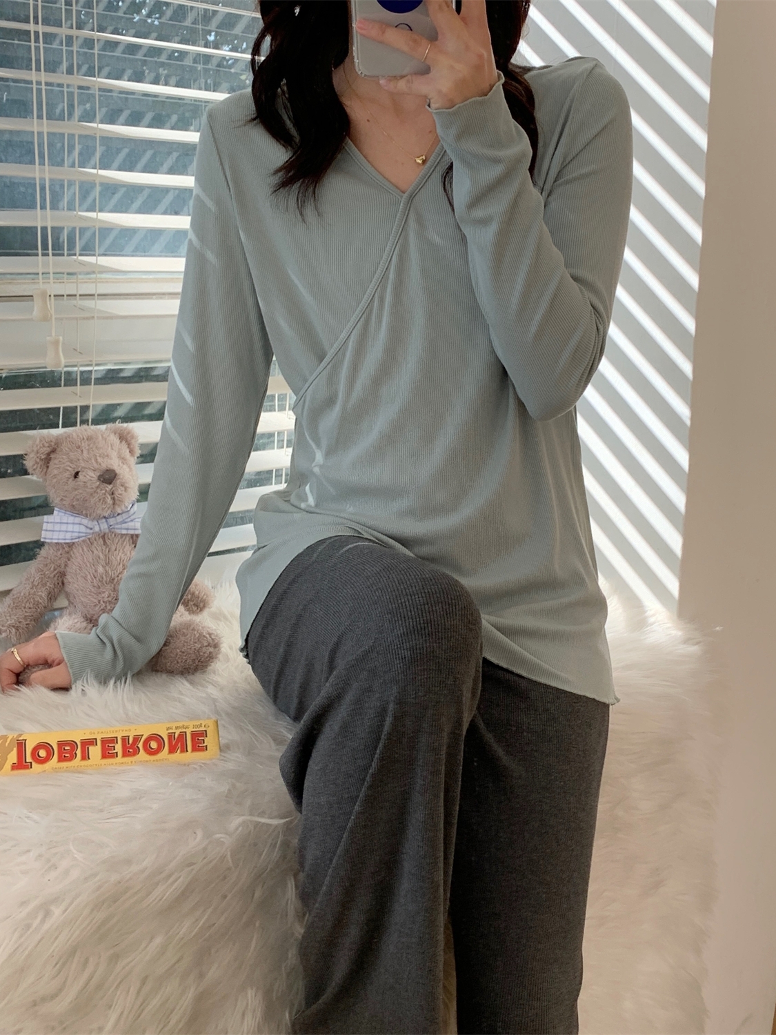 Summer solid-color thin modal cotton postpartum wear, ice silk cotton comfortable summer breastfeeding pajamas for postpartum women 56 months old Application Scenario