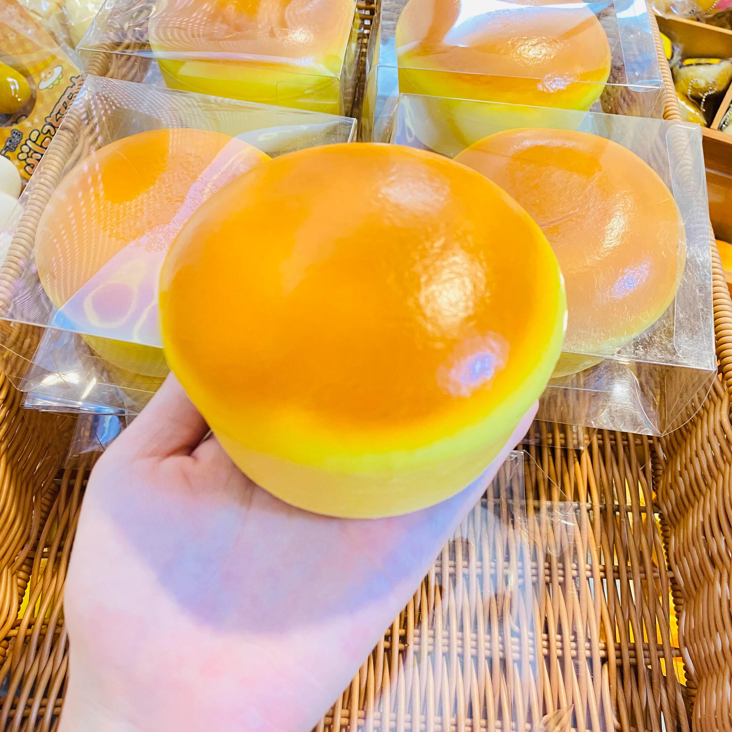 慢回弹芝士蛋糕粘粘吸手指超级软慢仿真蛋糕面包香味玩具解压发泄详情8