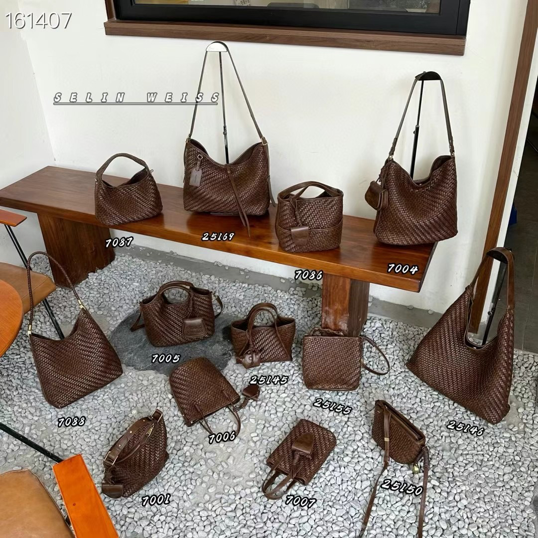حقيبة جديدة من طراز 2025، مصنوعة من أغلفة أنسجة من الجلد الناعم، أكياس توت ذات سعة كبيرة pic 2