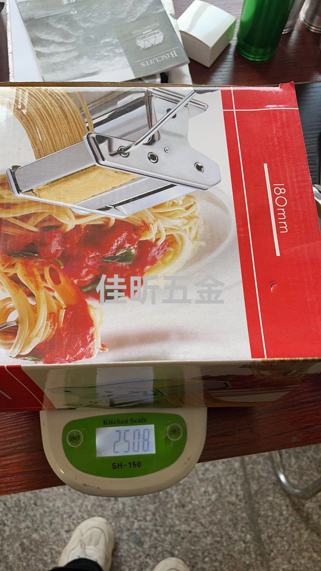 Noodle machine, pasta machine, hand-cranking noodle machine, pasta machine, noodle-making machine, dumpling wrapper machine Application Scenario
